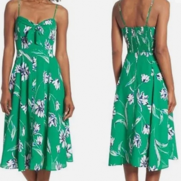 Eliza j - Picture 4 of 4